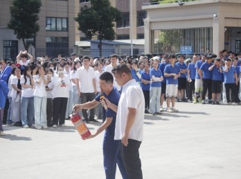 筑牢安全防线——联和电子消防应急疏散演练活动